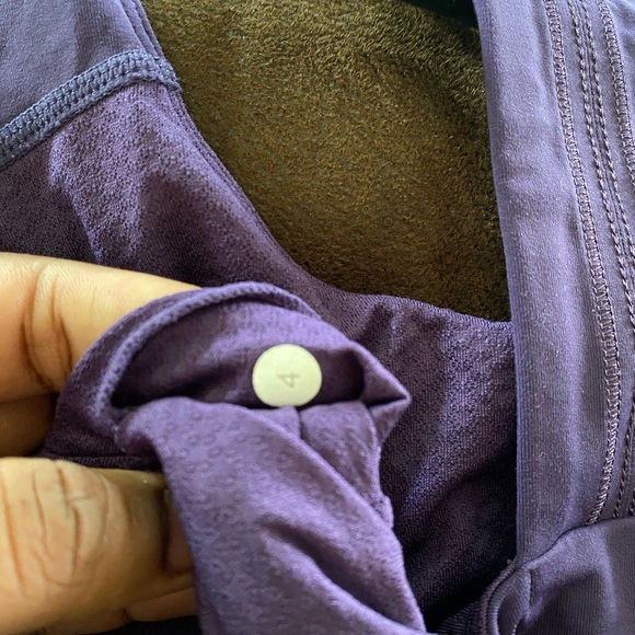 Lululemon tank - Picture 6 of 6